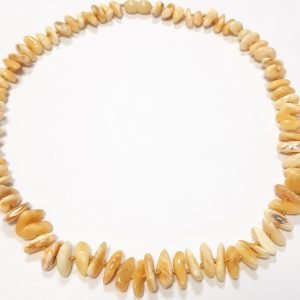 Natūralaus balto Baltijos gintaro vėrinys