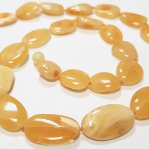 Baltijos gintaro karoliai