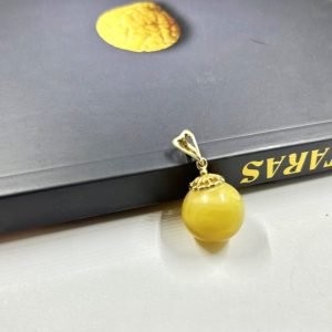 Baltijos gintaro rutulinis pakabukas