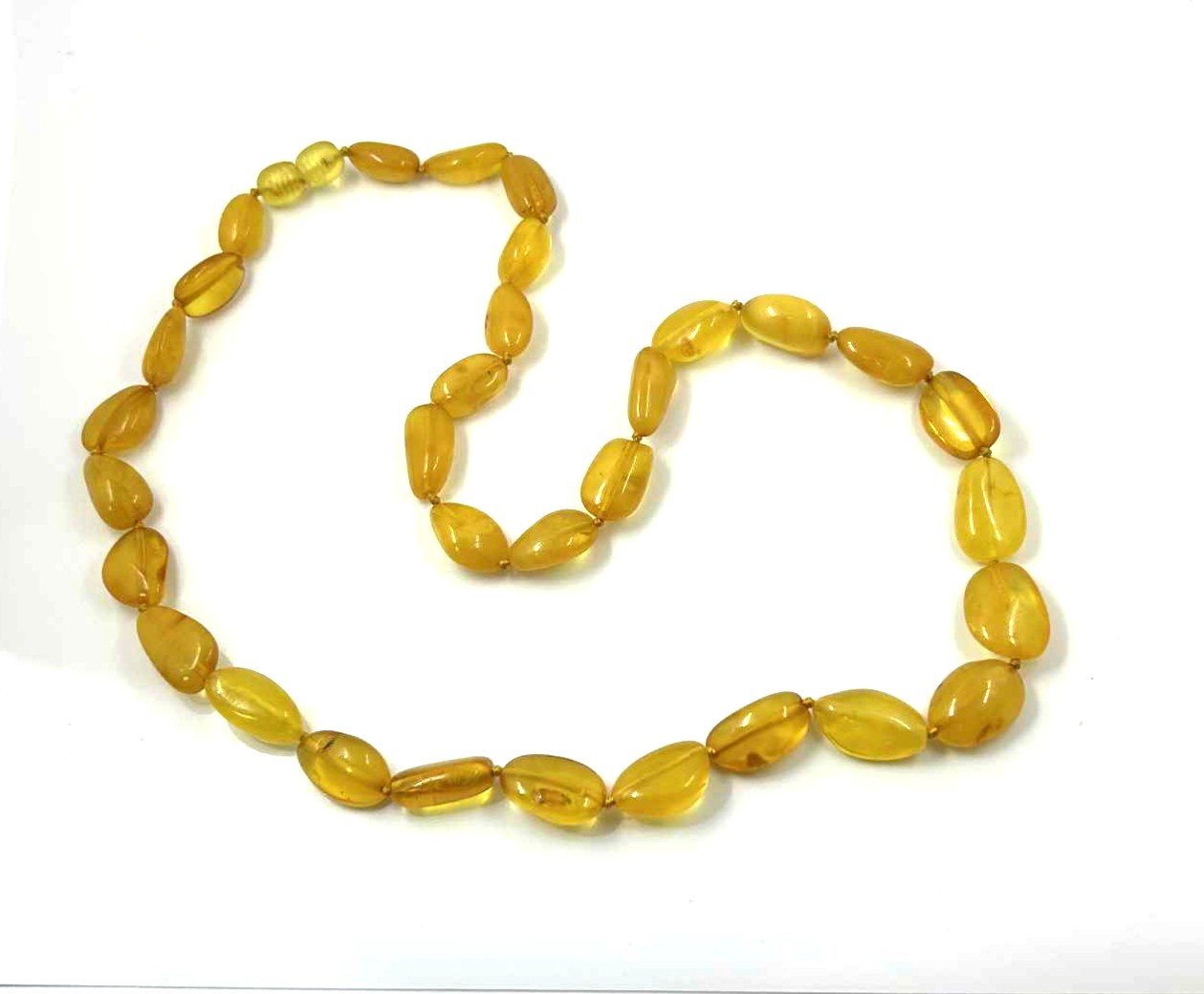 Natūralus Baltijos gintaro karoliai