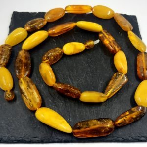 Natūralus Baltijos gintaro karoliai