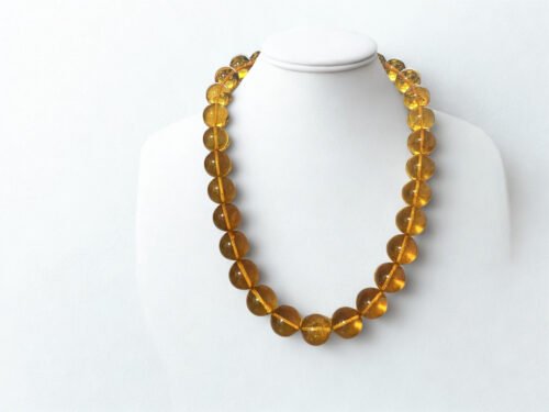 Amber necklace "Big balls"