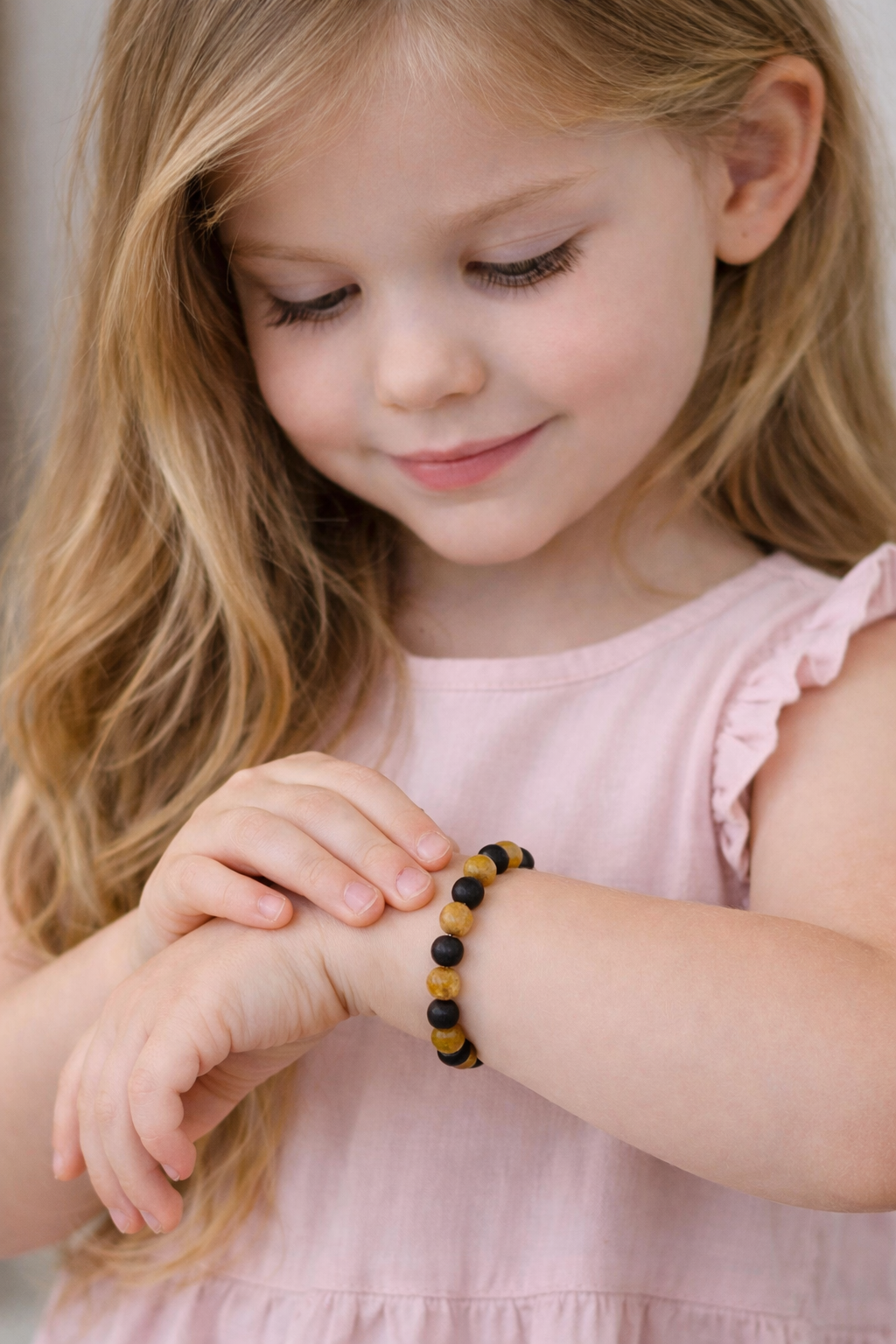 Vaikiški gintaro apyrankė